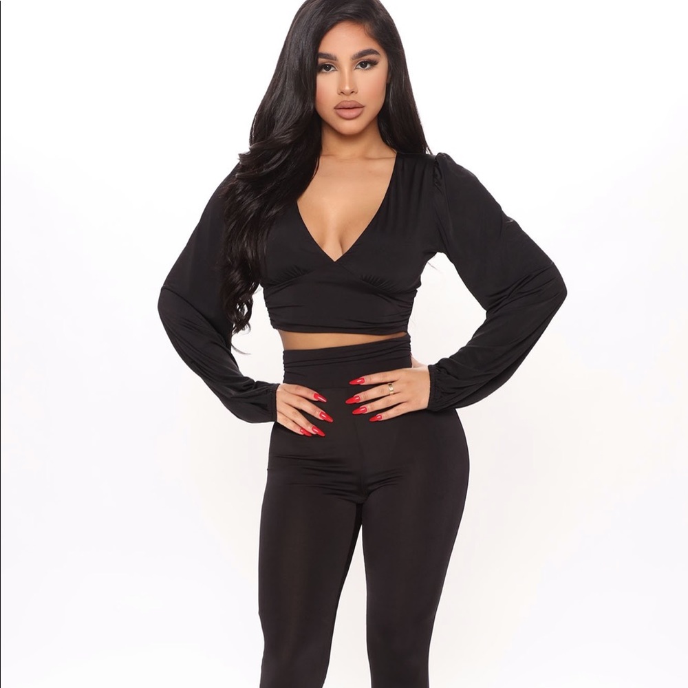 Fashion Nova Subtle Glance Legging Set